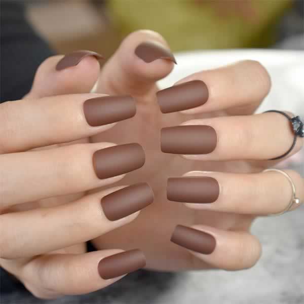 10 Beautiful Soil Brown Nail Pattern